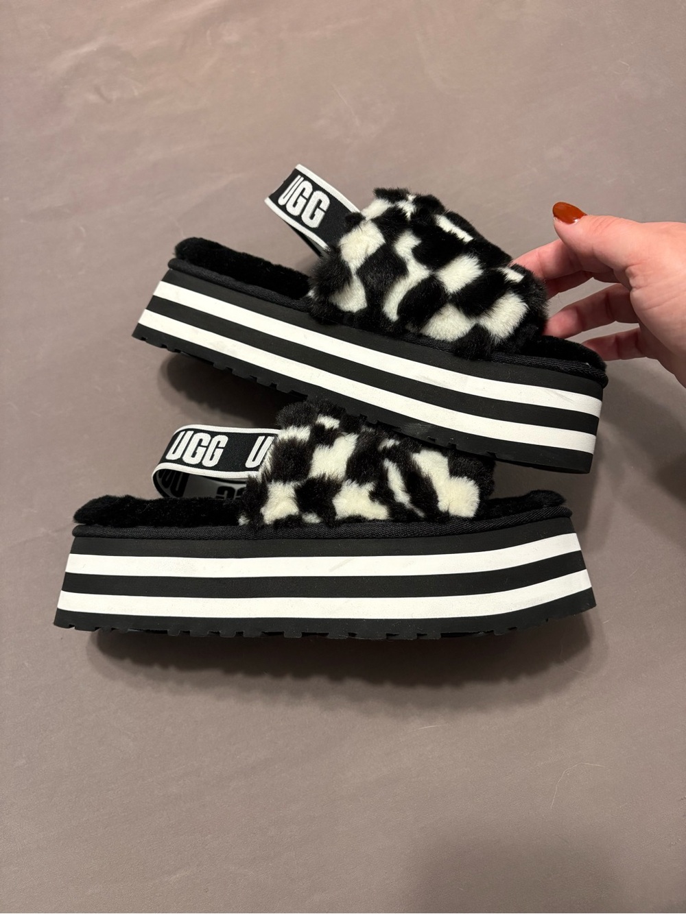 UGG Black & White Fuzzy Platform Slide Slippers with Branded Heel Strap - Picture 3 of 4